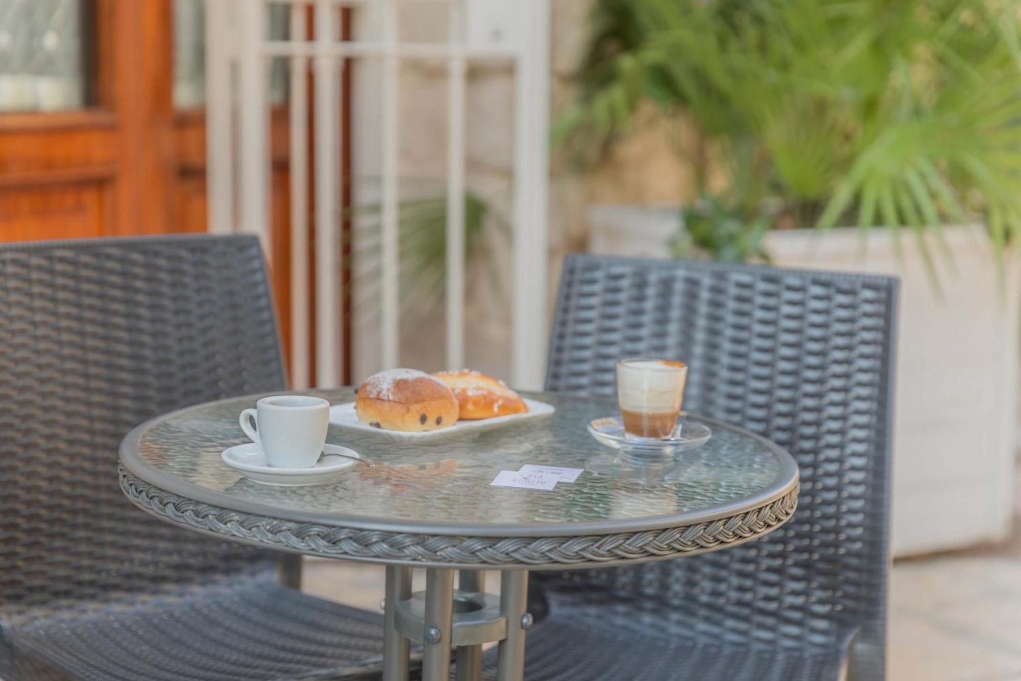 Casa Romito Acomodação com café da manhã Trani Exterior foto